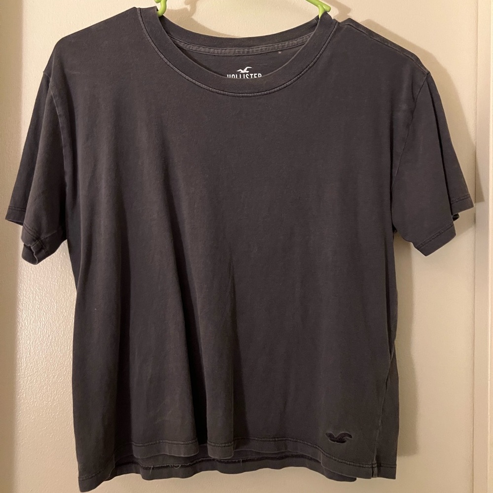 Grey Hollister T-shirt